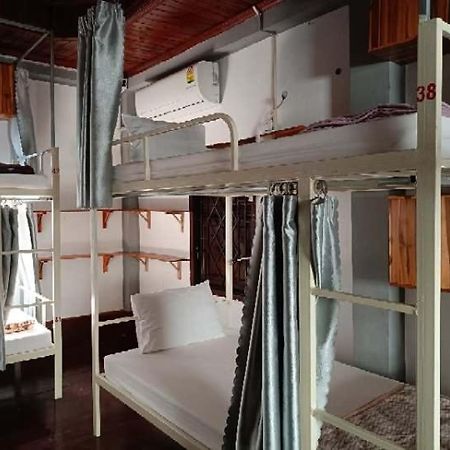 City Backpackers & Travel Luang Prabang Exterior photo