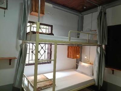 City Backpackers & Travel Luang Prabang Exterior photo