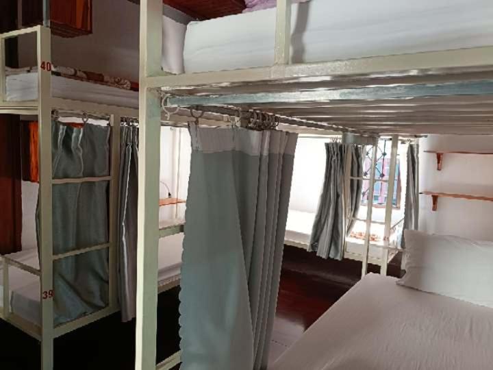 City Backpackers & Travel Luang Prabang Exterior photo